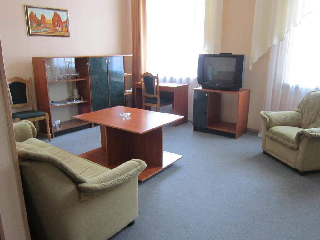 Sozh Hotel Gomel Quarto foto