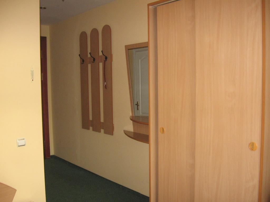 Sozh Hotel Gomel Quarto foto